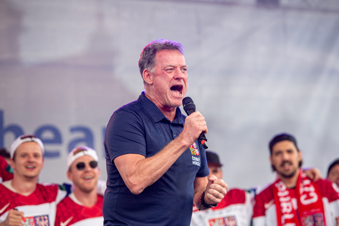 Během oslav zlaté medaile se Radim rozjel
