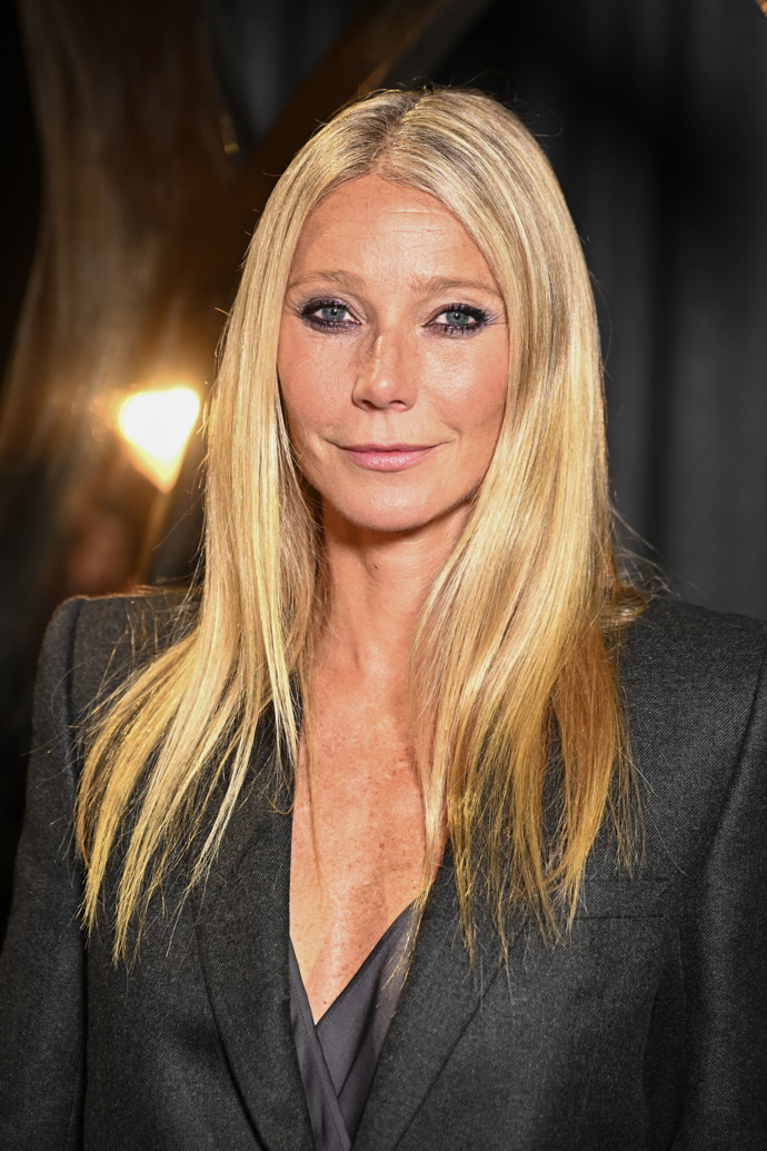 Dlouhé blonďaté vlasy jsou poznávacím znamením Gwyneth Paltrow
Dlouhé blonďaté vlasy jsou poznávacím znamením Gwyneth Paltrow