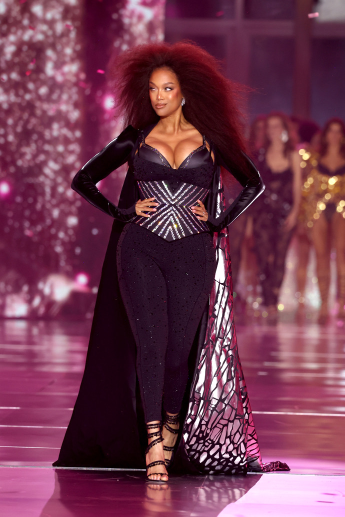 Tyra Banks
