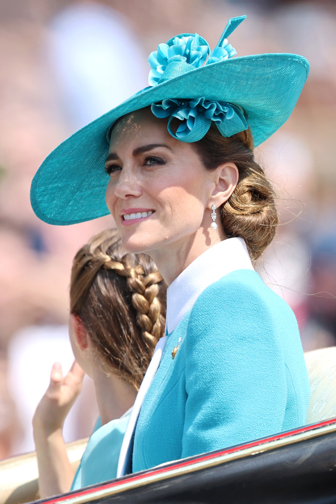 Princezna Kate zesvětluje své kaštanové kadeře
