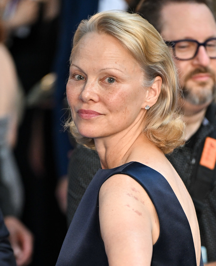 Pamela Anderson
Pamela Anderson