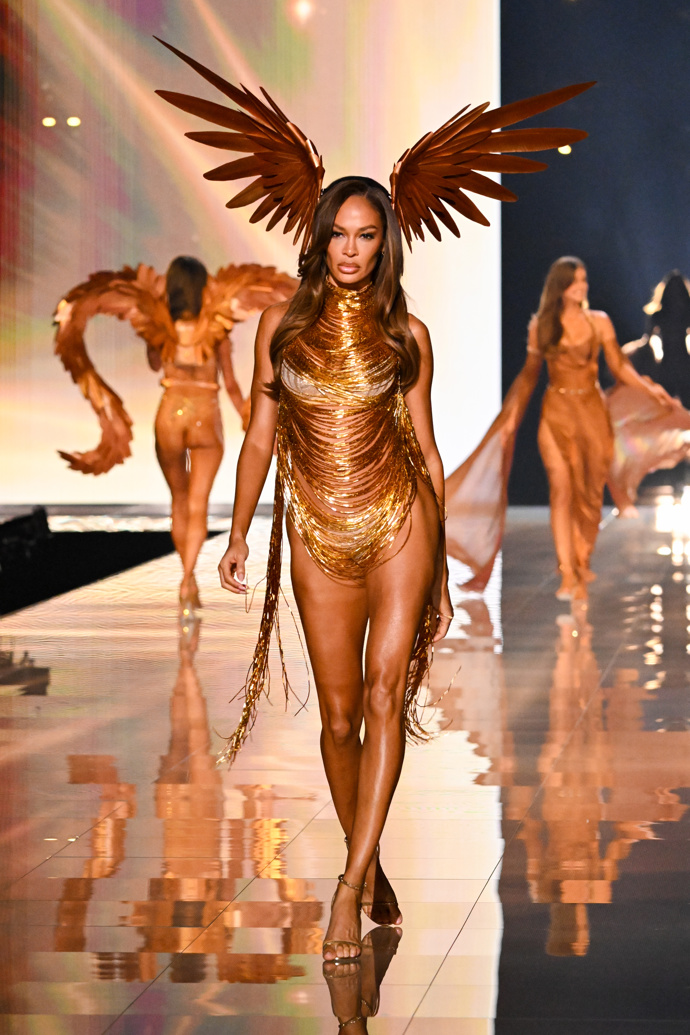 Joan Smalls
