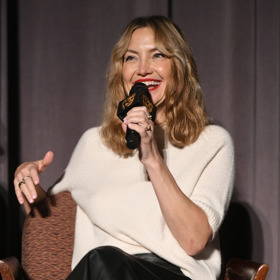 Kate Hudson má přirozeně vlnité vlasy a lob v jejím podání vypadá skvěle!

