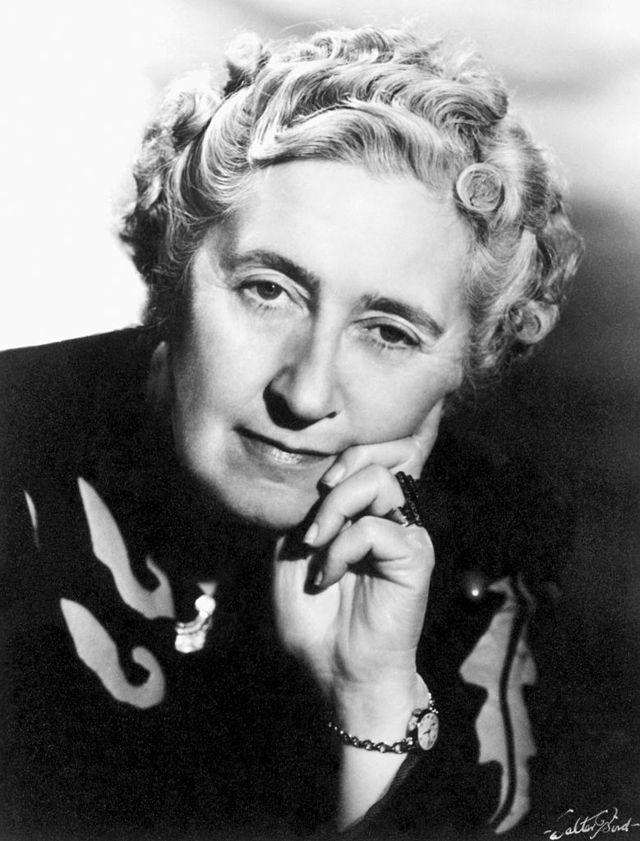 Agatha Christie
