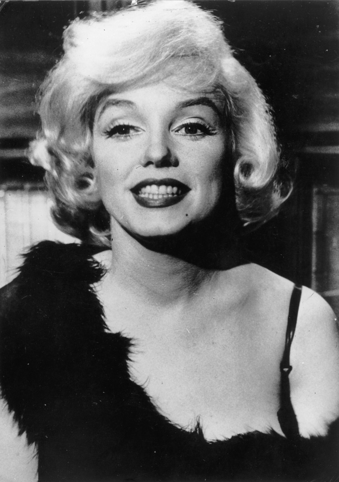 Někdo to rád horké: Sugar Kane 

Peroxidové vlasy Marilyn Monroe se staly její obchodní značkou. Vzhled této filmové legendy napodobují ženy po celém světě dodnes. 
