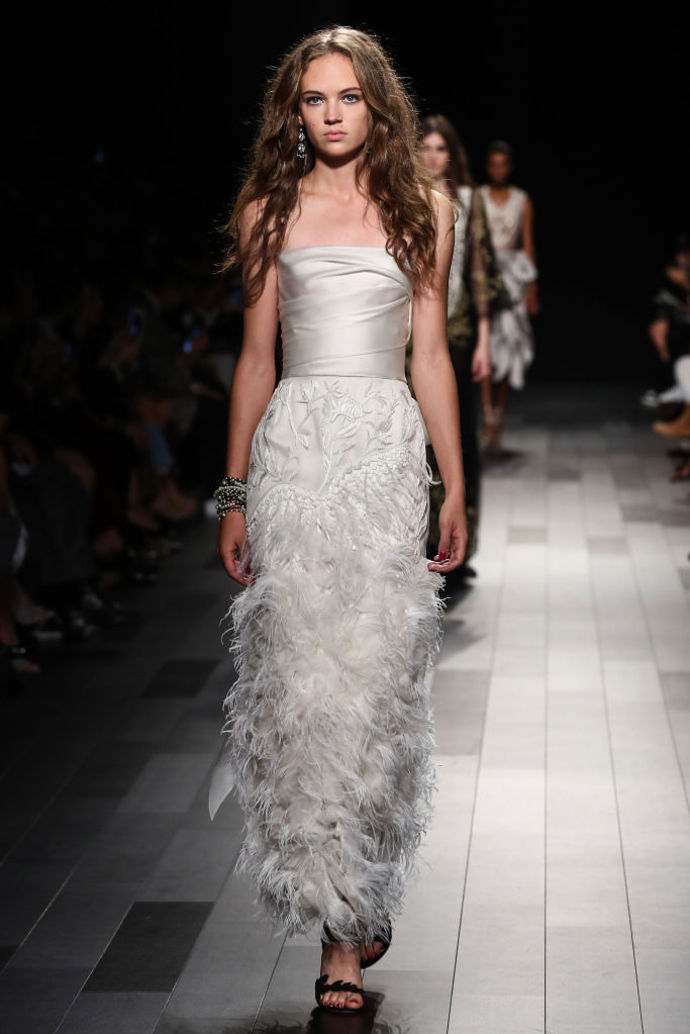 Marchesa kolekce Marchesa kolekce