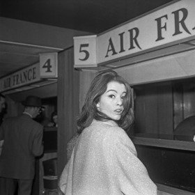 V 90. letech se Christine Keeler účastnila rozhovoru, v němž připustila, že byla sovětskou špionkou. Tvrdila, že nerozuměla tomu, co dělá.
V 90. letech se Christine Keeler účastnila rozhovoru, v němž připustila, že byla sovětskou špionkou. Tvrdila, že nerozuměla tomu, co dělá.