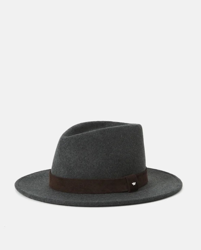 Dámský plstěný klobouk, WEEKEND MaxMara, 4 700 Kč
