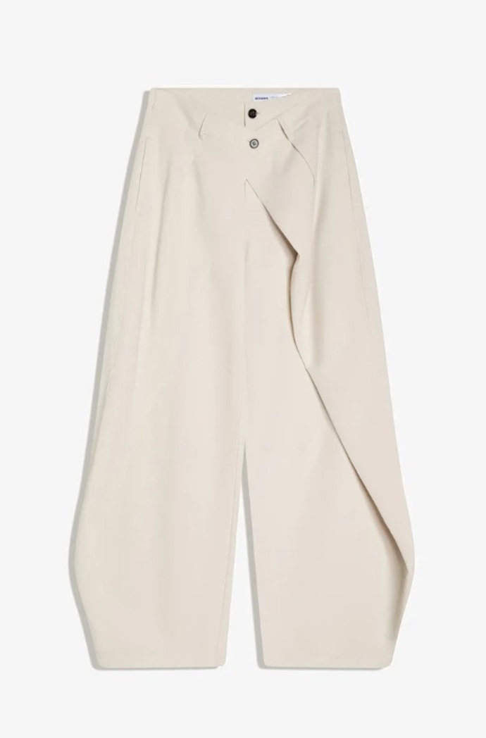 Vrstvené kalhoty, Bershka, 1 199 Kč
