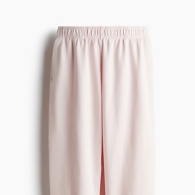 Sportovní kalhoty jogger DryMove™, H&M, 719 Kč
Sportovní kalhoty jogger DryMove™, H&M, 719 Kč