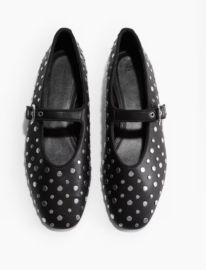 Balerínky Mary Jane s cvočky, H&M, 959 Kč
