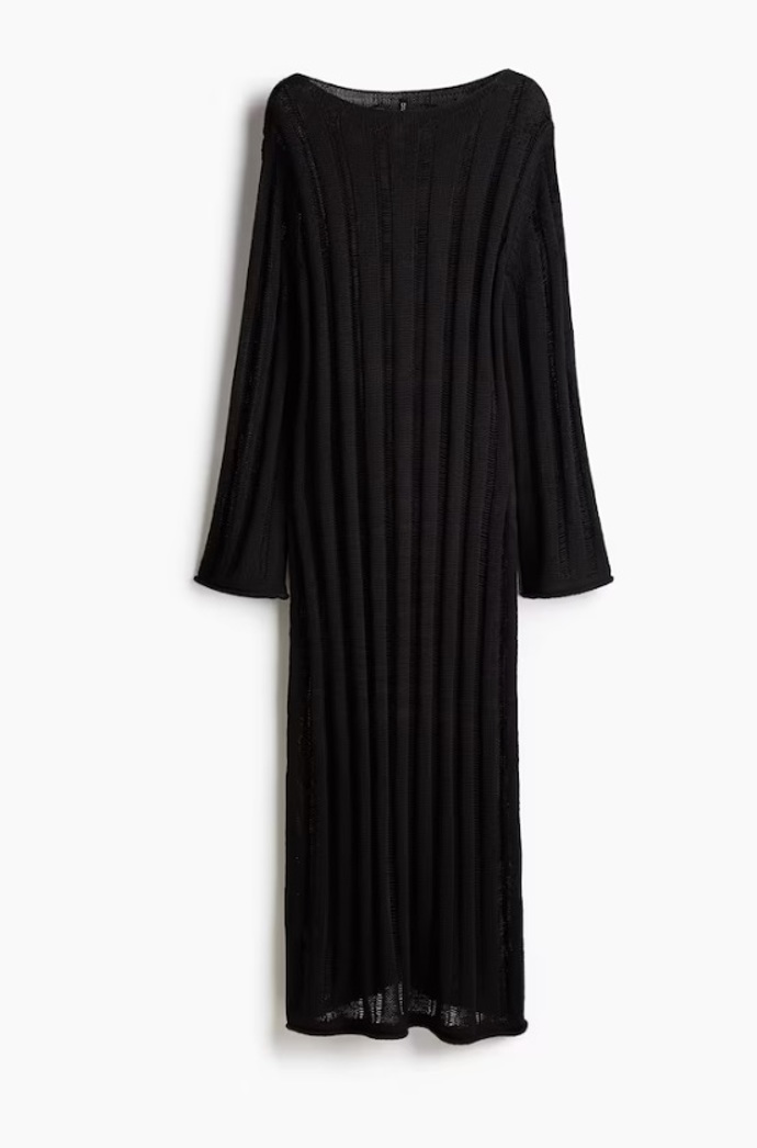 Pletené šaty se žebříčkovým stehem, H&M, 839 Kč
