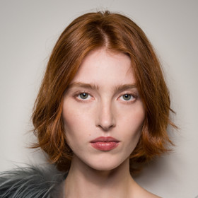 Dokonalé denní líčení z přehlídky Giorgio Armani
