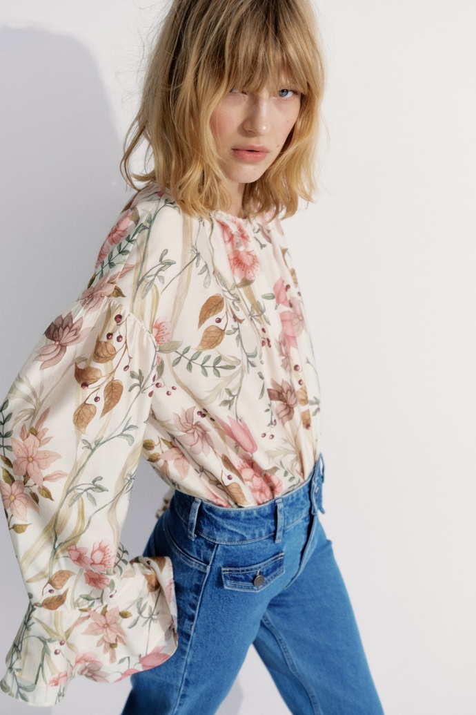 H&M, 619 Kč
H&M, 619 Kč