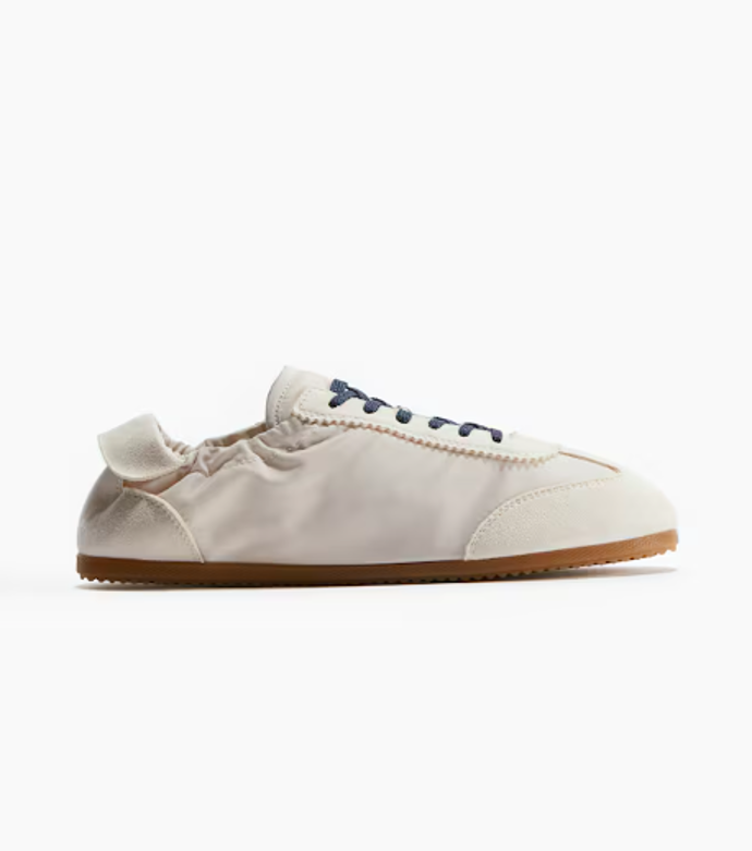 H&M, 859 Kč
H&M, 859 Kč