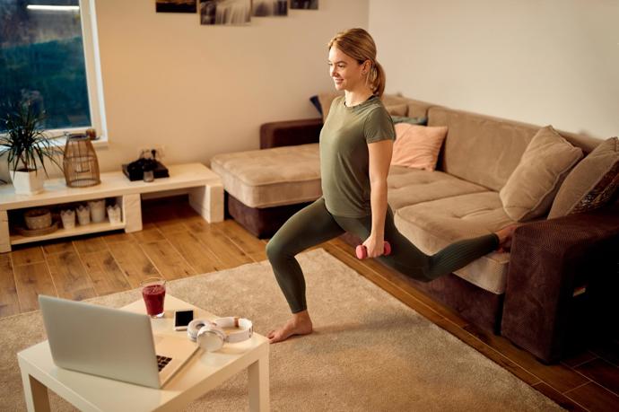 Varianta dřepu je součástí tréninku většiny milovníků fitness
Varianta dřepu je součástí tréninku většiny milovníků fitness