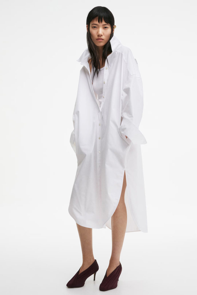 Oversize košilové šaty, H&M, 2199 Kč
