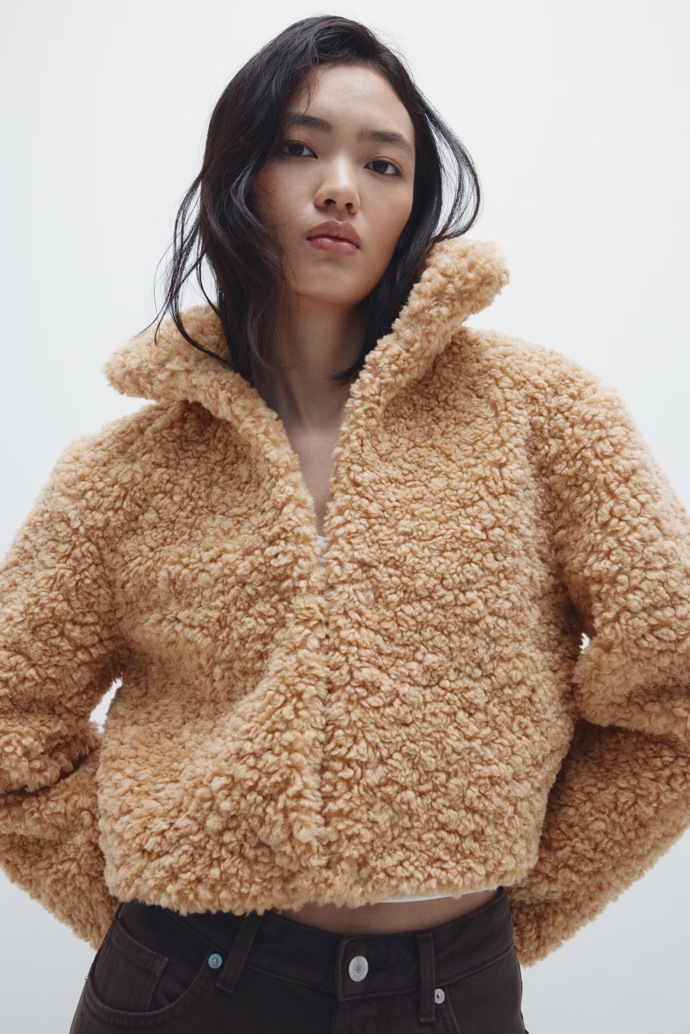 Bunda, H&M, 1239 Kč
Bunda, H&M, 1239 Kč