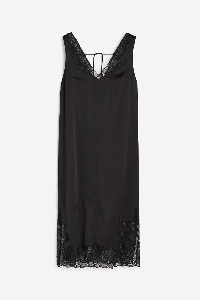 Šaty, H&M, 1499 Kč
