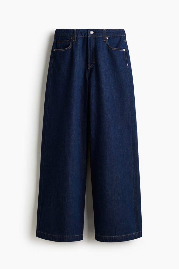 H&M, 739 Kč
