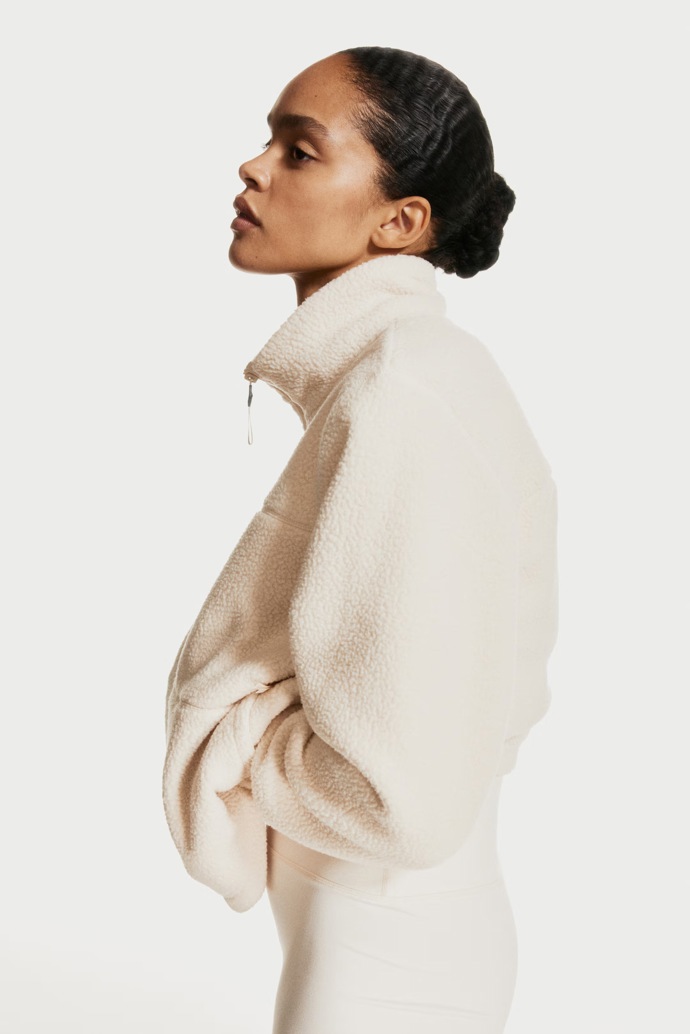 Fleecová mikina, H&M, 979 Kč
