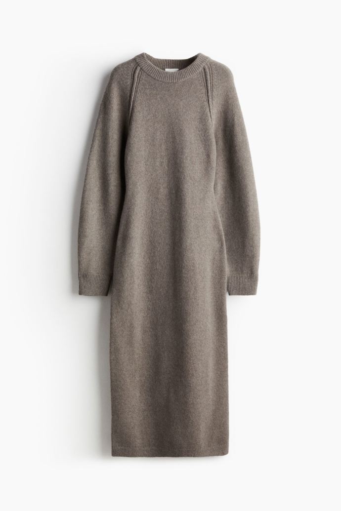 Pletené šaty bodycon, H&M, 959 Kč
