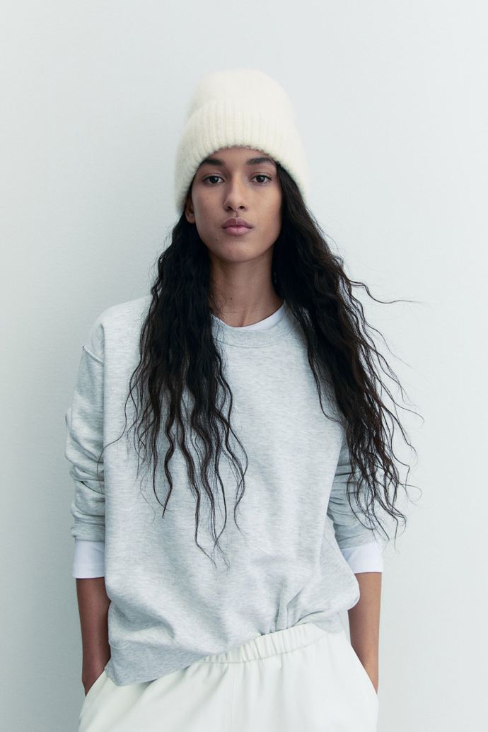 Čepice z žebrovaného úpletu, H&M, 359 Kč
