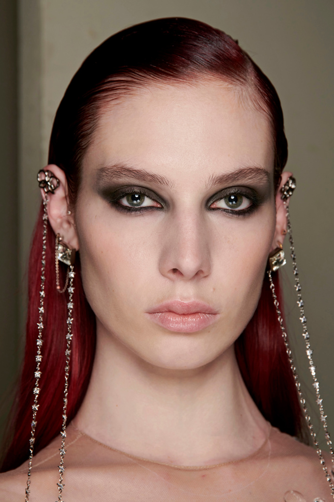 Smokey eyes
Smokey eyes