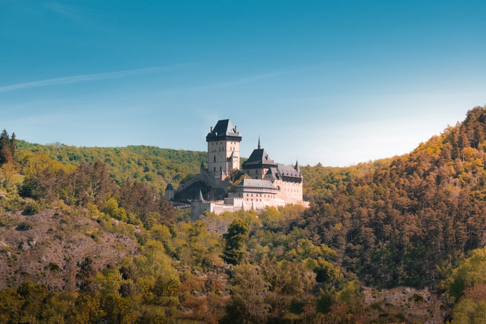 Karlštejn - jeden z nejnavštěvovanějších hradů v ČR
Karlštejn - jeden z nejnavštěvovanějších hradů v ČR