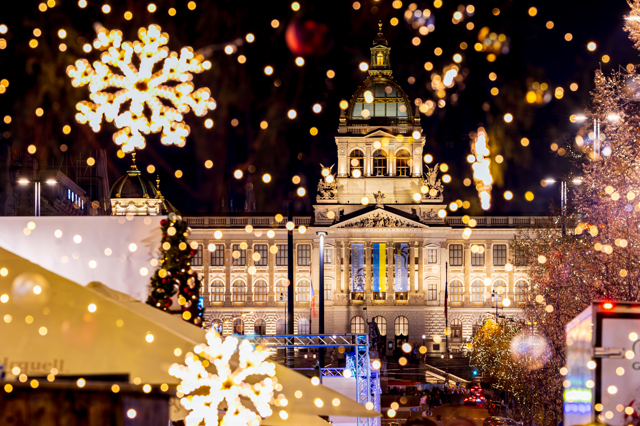 Adventní trhy 2025: Kam a kdy se můžete podívat v Česku i v zahraničí Adventní trhy 2025: Kam a kdy se můžete podívat v Česku i v zahraničí
