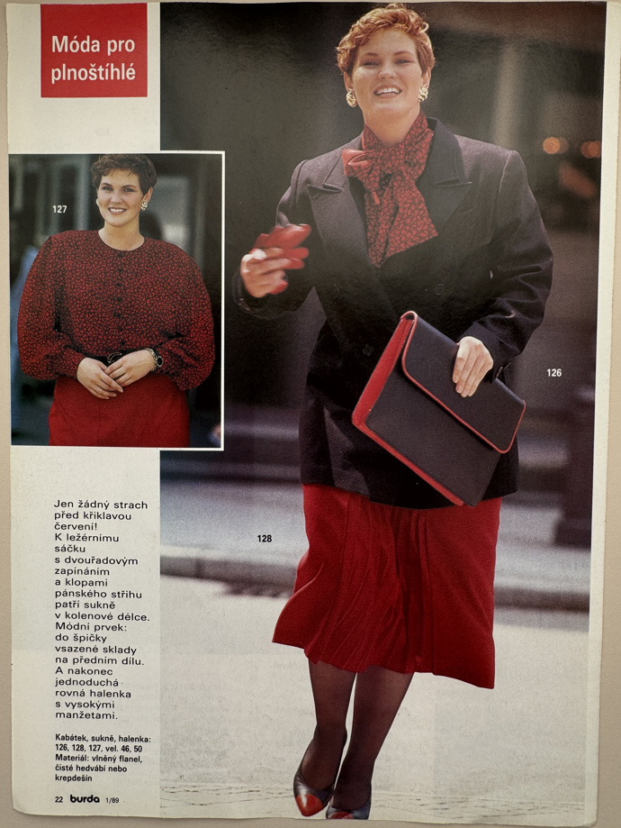 Outfitová inspirace pro plnoštíhlé postavy z roku 1989
