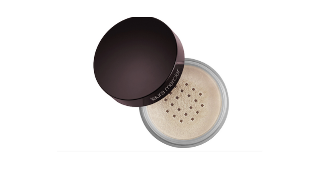 Jednoduchý silvestrovský make-up? Vsaďte na rudou rtěnku, která vám vydrží celou noc. Jednoduchý silvestrovský make-up? Vsaďte na rudou rtěnku, která vám vydrží celou noc.
