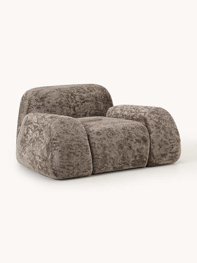 Křeslo z plyšového bouclé Wolke, Westwing Collection, 29 299 Kč

