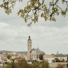 Samotná historie tohoto kulturně bohatého města sahá až do 13. století.
