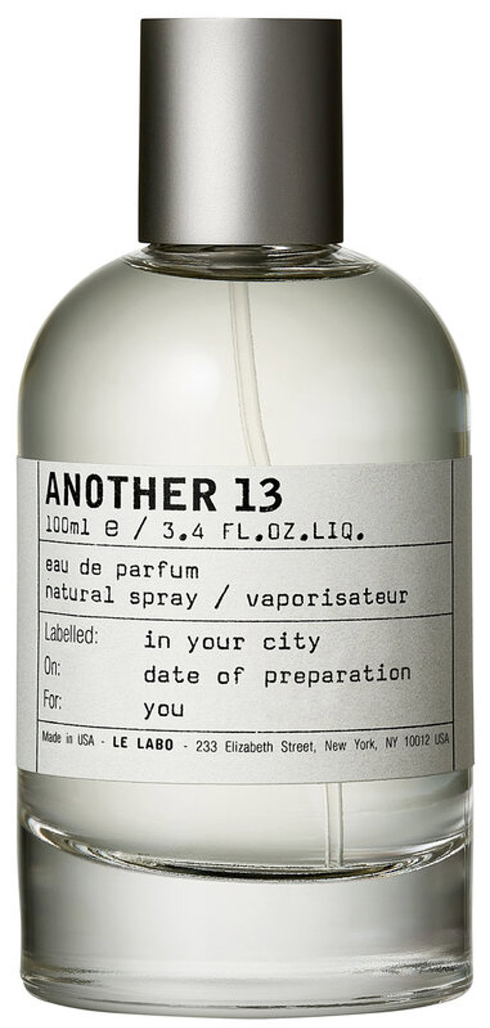 Le Labo Another 13 s vůní hrušky, jablka, mechu, jasmínu, Iso E Super a ambroxanu, 50 ml, 5350 Kč
