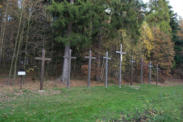 Devět křížů Devět křížů
