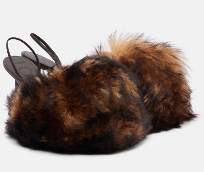 Slingback s kožíškem, Loewe, Mytheresa, 1500 €
