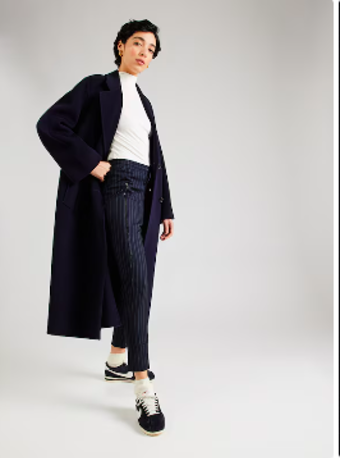 MAC Slimfit Kalhoty 3949 Kč
MAC Slimfit Kalhoty 3949 Kč