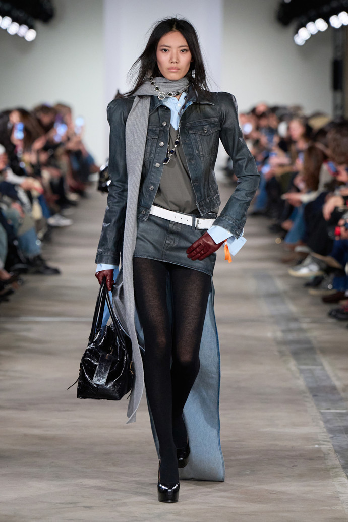 Podzimní kolekce ready-to-wear značky 7 for All Mankind
Podzimní kolekce ready-to-wear značky 7 for All Mankind