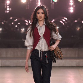 Isabel Marant podzim/zima 2025-2026
Isabel Marant podzim/zima 2025-2026
