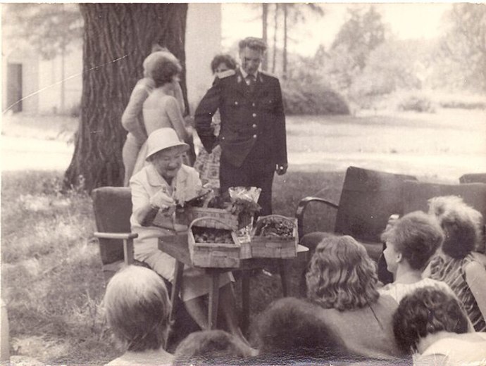 Dílo Marie Majerové zůstává důležitou součástí české literatury, i když její život budí rozporuplné reakce. Její osobnost ukazuje, jak složité může být propojení talentu, ambicí a doby.
Dílo Marie Majerové zůstává důležitou součástí české literatury, i když její život budí rozporuplné reakce. Její osobnost ukazuje, jak složité může být propojení talentu, ambicí a doby.