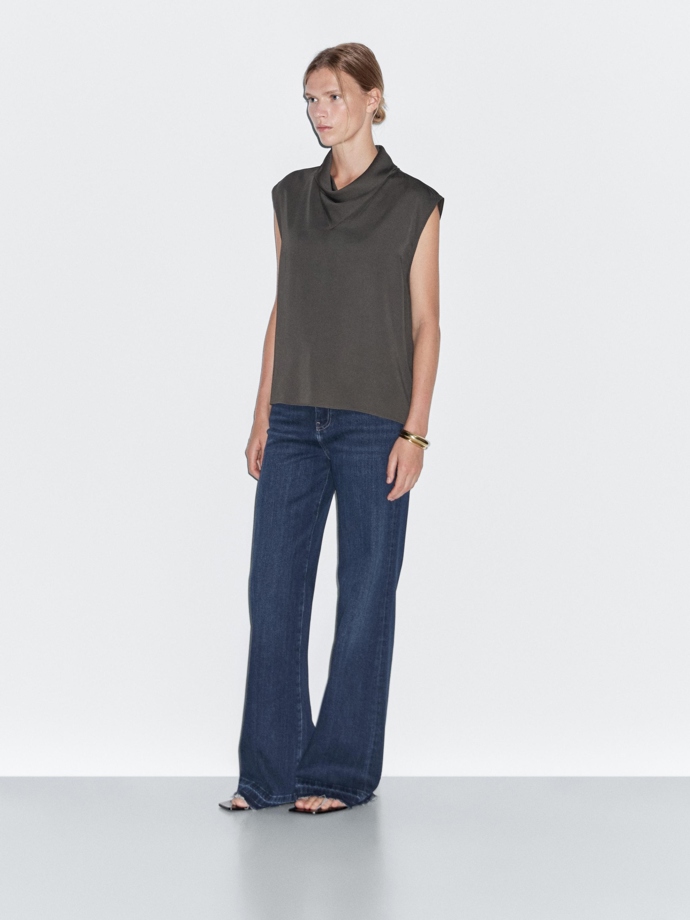 Massimo Dutti, 1999 Kč
