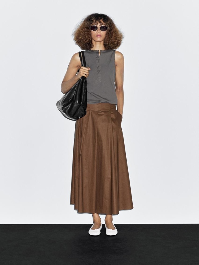Massimo Dutti, 2399 Kč
Massimo Dutti, 2399 Kč