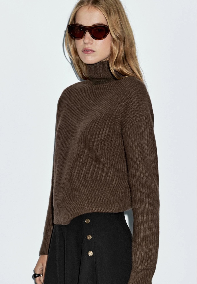 Svetr, Massimo Dutti, 2699 Kč
Svetr, Massimo Dutti, 2699 Kč