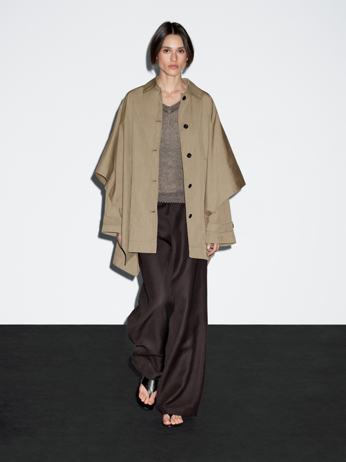 Massimo Dutti, 4599 Kč
Massimo Dutti, 4599 Kč