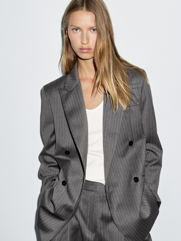 Massimo Dutti, 4599 Kč
Massimo Dutti, 4599 Kč