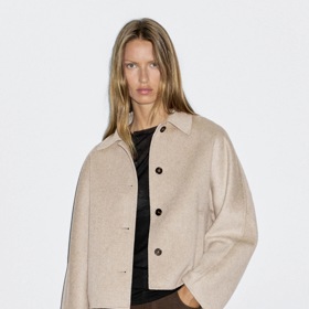 Kabát, Massimo Dutti, 4999 Kč
