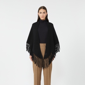 Max Mara, 4700 Kč
Max Mara, 4700 Kč