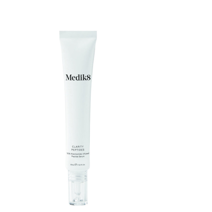 Pleťové sérum Clarity Peptides, Medik8, 30 ml, 1320 Kč
