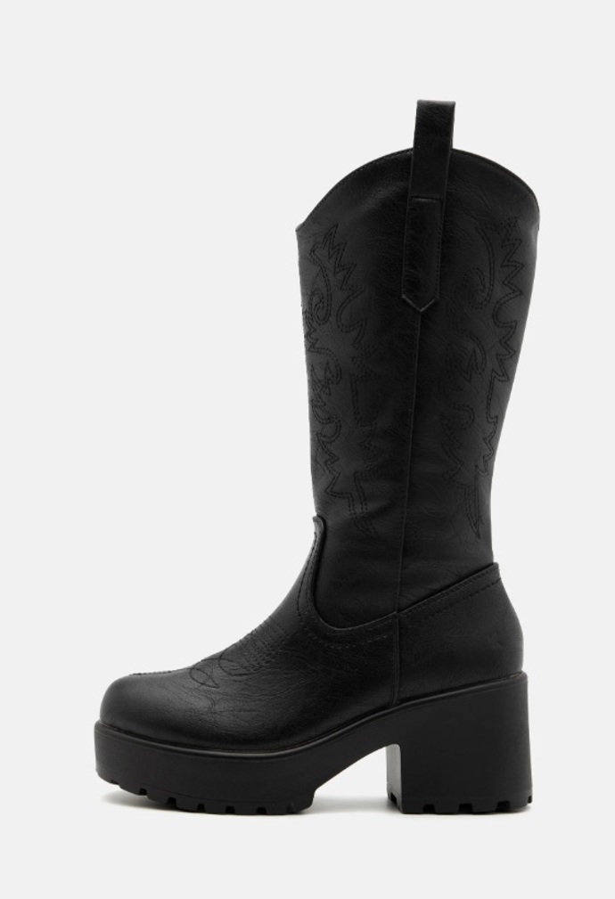 Kozačky na platformě, Koi Footwear, 1 536 Kč
